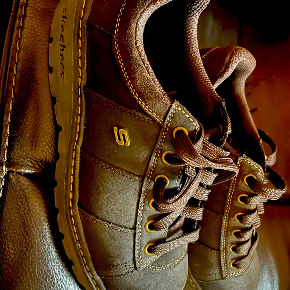 Sketchers shoes great condition. Moved to Florida so don’t need anymore.